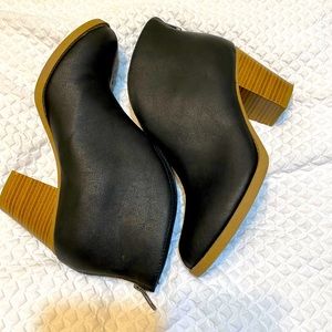 Serra Black Heeled Ankle Booties